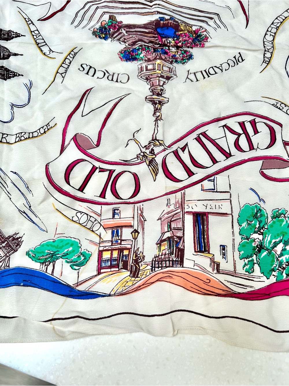 LONDON UK Britain Scenic Silk Scarf/wrap w vacay resort European vibe - Picture 10 of 15